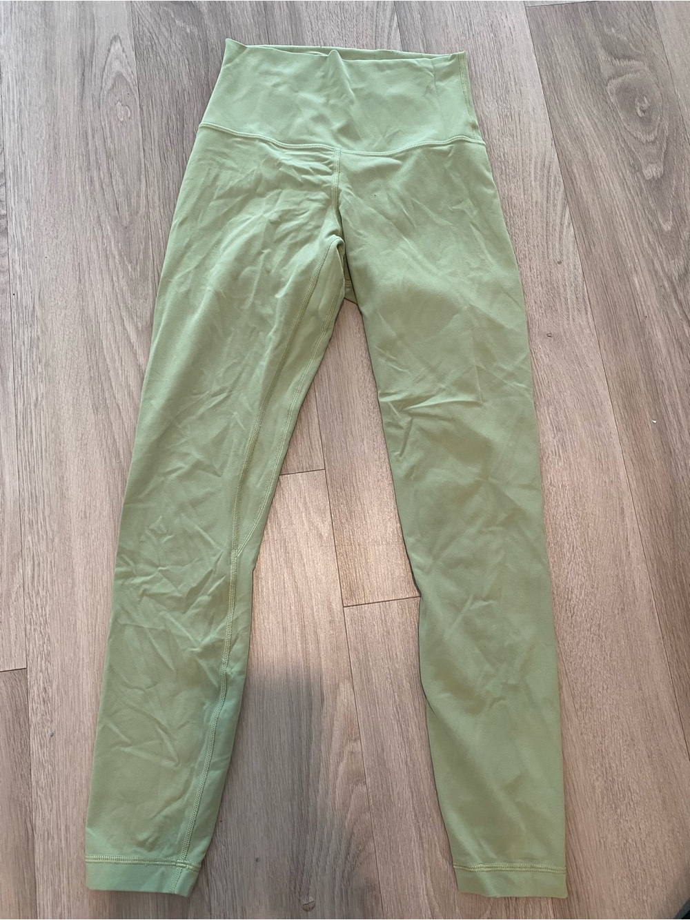 Lululemon High-Waist Light Green Stretch Leggings